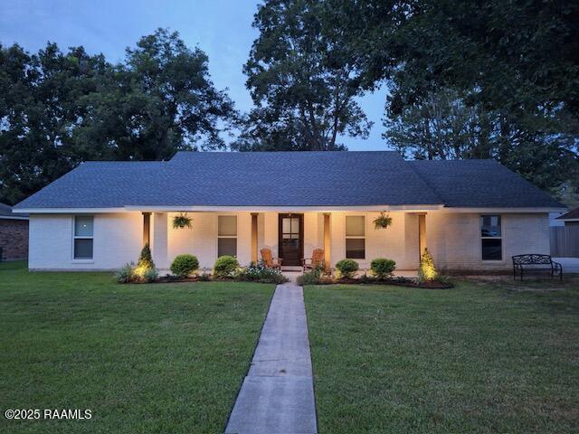 303 Estainville Avenue Lafayette, LA 70508 - Photo 2 of 22 Night View