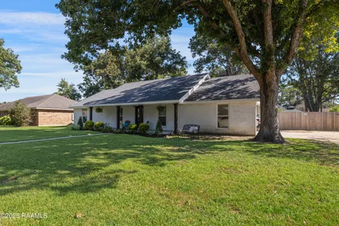 $269,900 | 303 Estainville Avenue, Lafayette, LA 70508