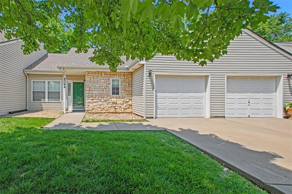 8344 Waverly Avenue, Kansas City, KS 66109 Compass