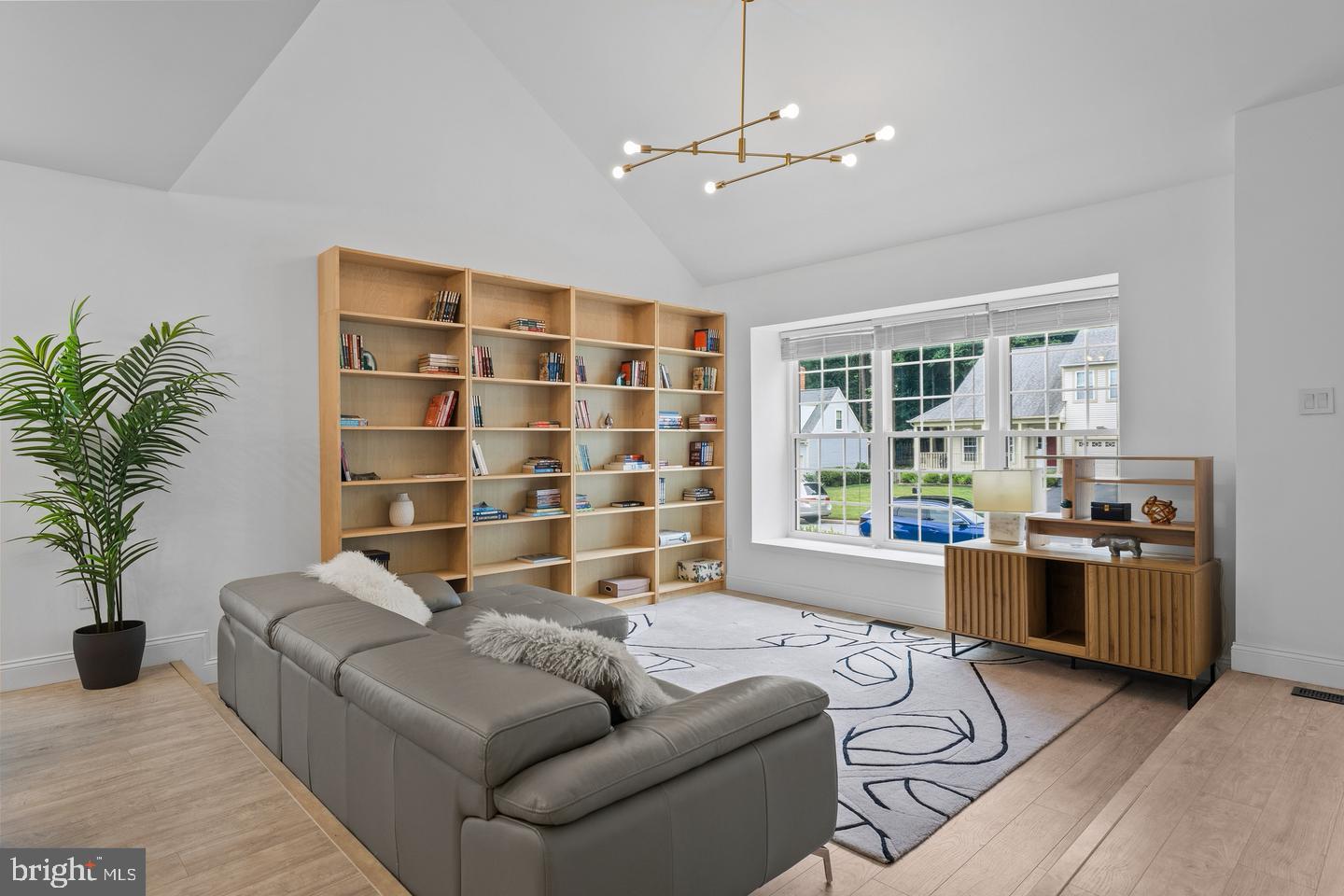 9030 Chestnut Ridge Road Fairfax Station, VA 22039 - Photo 6 of 48 Gallery Image 6