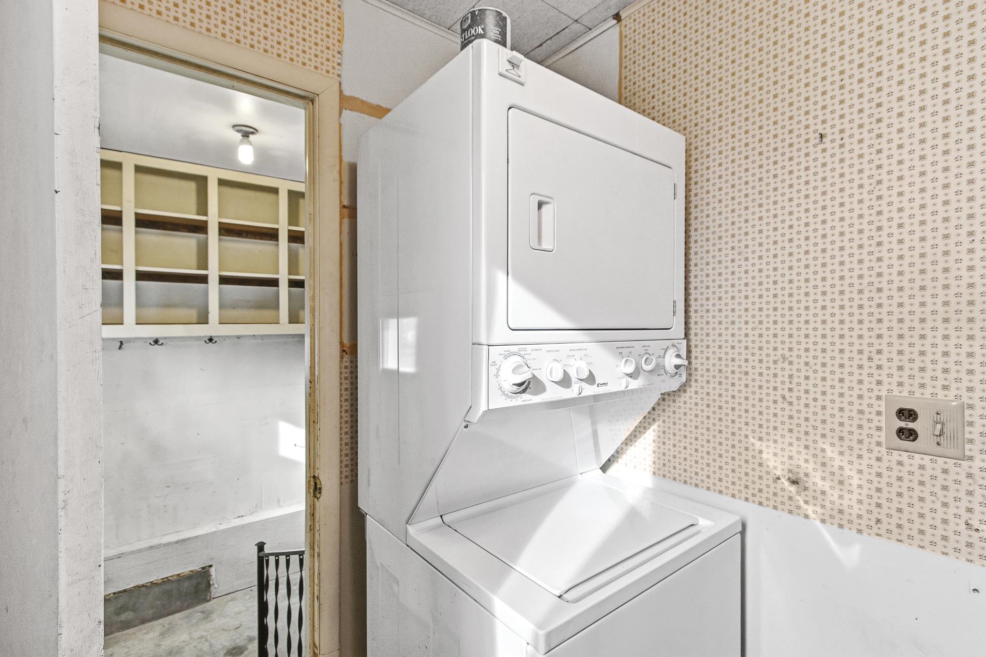 104 South 5th Street Mount Horeb, WI 53572 - Photo 11 of 33