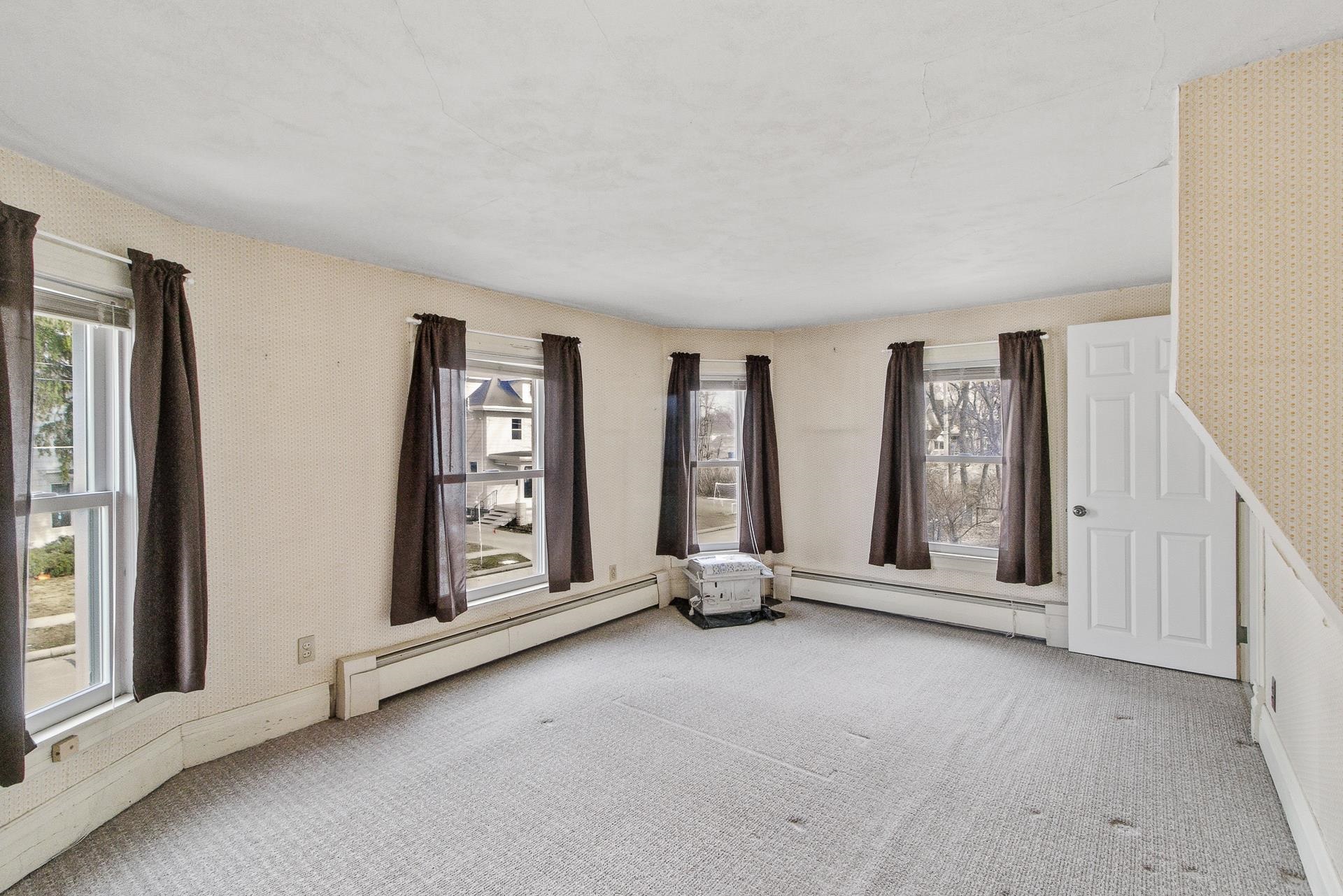 104 South 5th Street Mount Horeb, WI 53572 - Photo 28 of 33