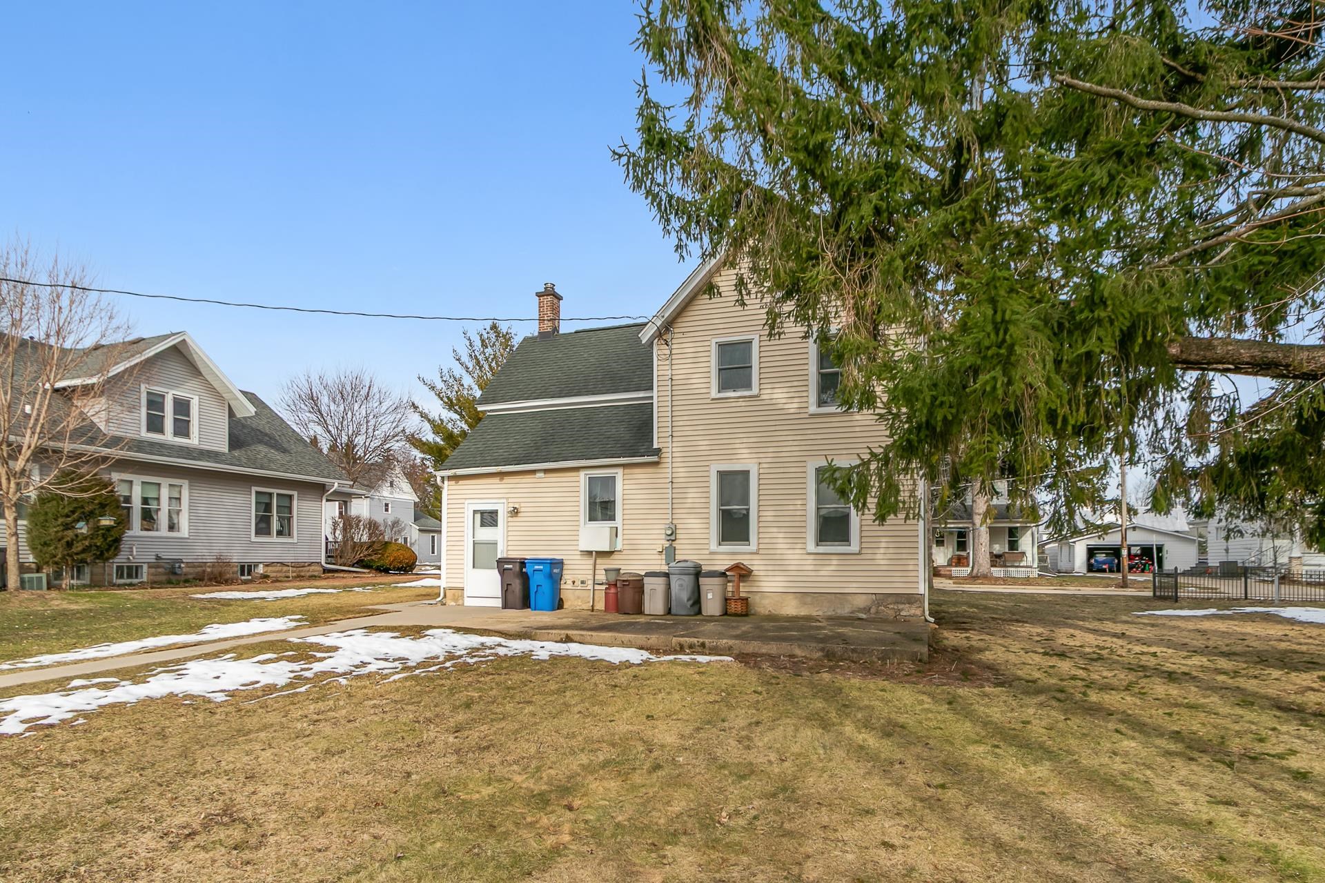 104 South 5th Street Mount Horeb, WI 53572 - Photo 33 of 33