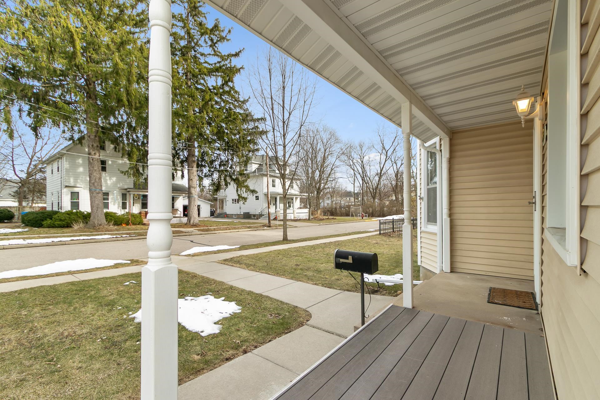 104 South 5th Street Mount Horeb, WI 53572 - Photo 5 of 33