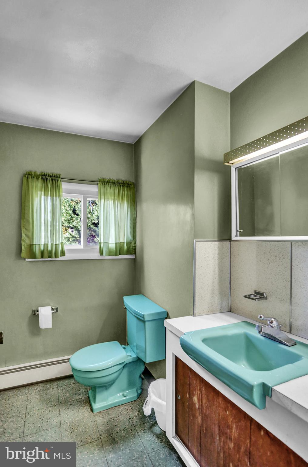 1508 Continental Road York, PA 17404 - Photo 26 of 37 Gallery Image 26
