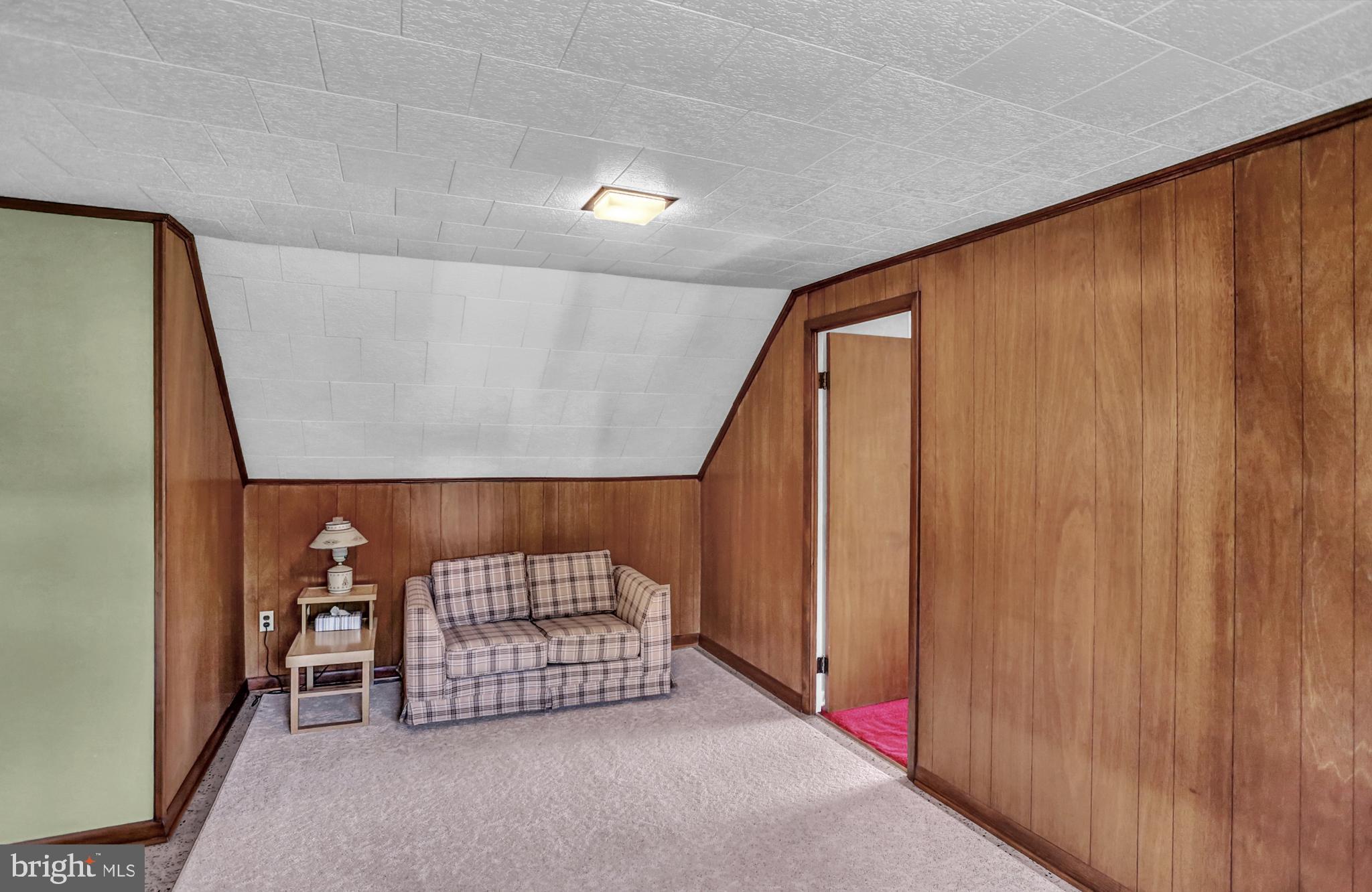 1508 Continental Road York, PA 17404 - Photo 27 of 37 Den/Office