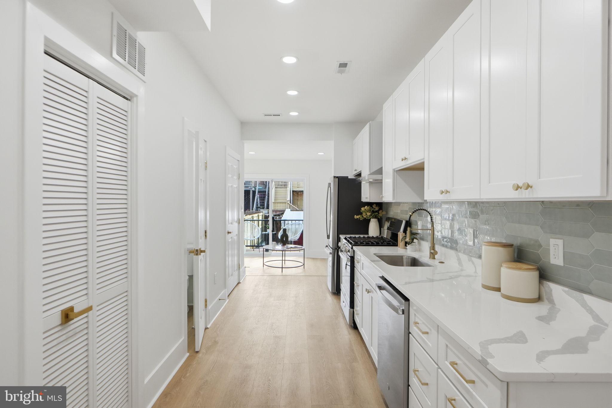 325 14th Street Northeast Washington, DC 20002 - Photo 13 of 37