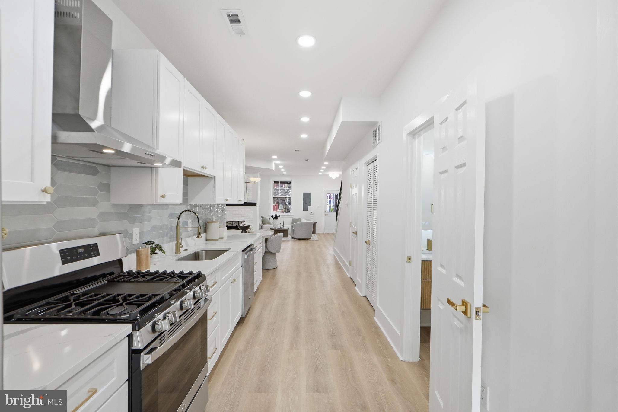 325 14th Street Northeast Washington, DC 20002 - Photo 16 of 37