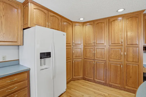 $1,199,000 | 15707 Sandy Beach Road Southeast, Mentor, MN 56736