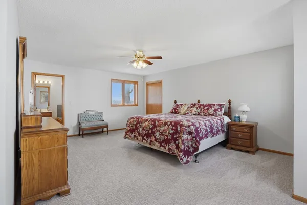 $1,199,000 | 15707 Sandy Beach Road Southeast, Mentor, MN 56736
