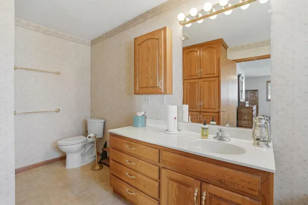 $1,199,000 | 15707 Sandy Beach Road Southeast, Mentor, MN 56736