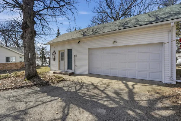 $1,199,000 | 15707 Sandy Beach Road Southeast, Mentor, MN 56736