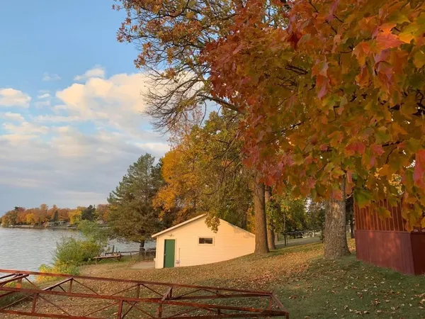 $1,199,000 | 15707 Sandy Beach Road Southeast, Mentor, MN 56736