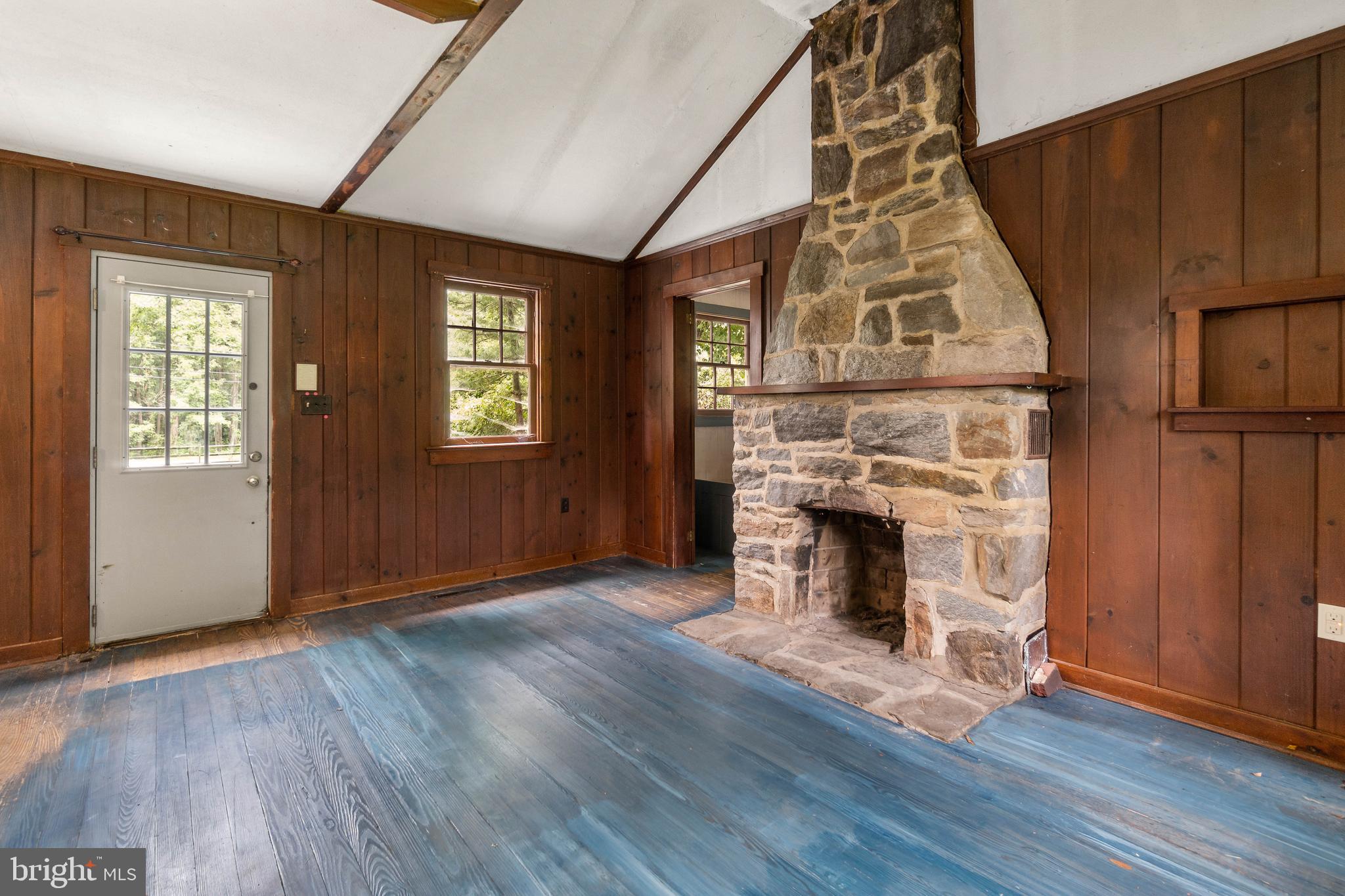 208 Hance Point Road North East, MD 21901 - Photo 4 of 16 Gallery Image 4