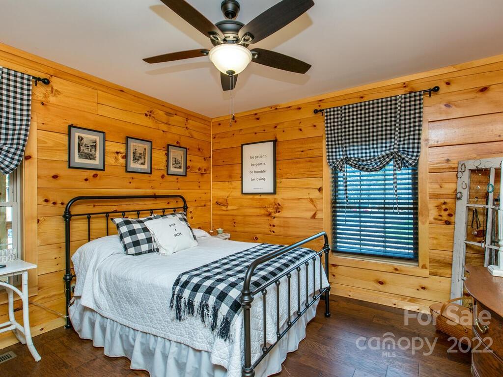 30 Roberts Road Weaverville, NC 28787 - Photo 19 of 33 Gallery Image 19