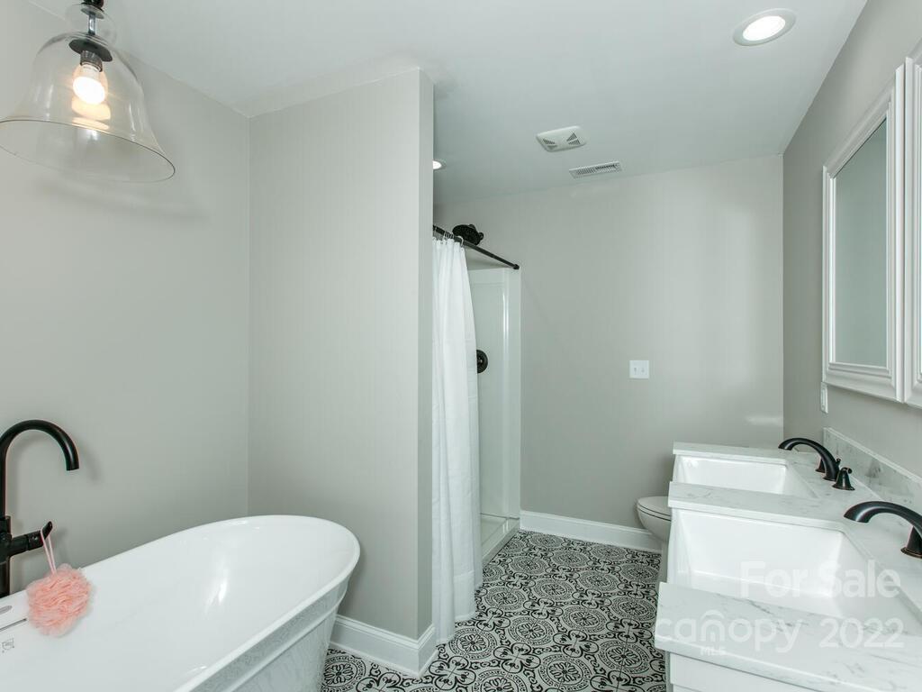 30 Roberts Road Weaverville, NC 28787 - Photo 26 of 33 Gallery Image 26
