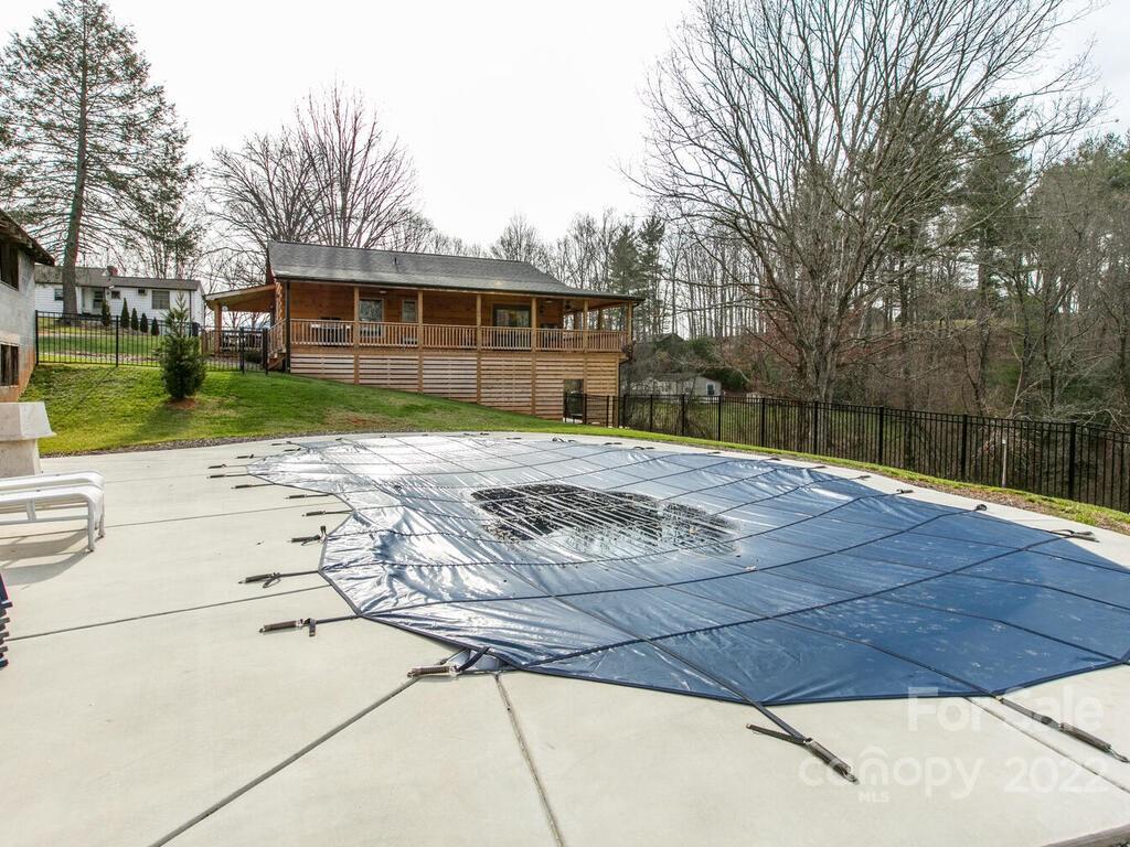 30 Roberts Road Weaverville, NC 28787 - Photo 27 of 33 Gallery Image 27