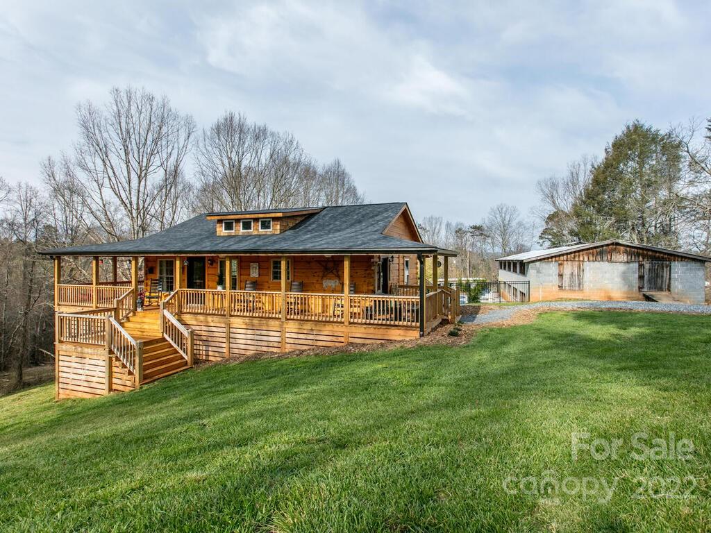 30 Roberts Road Weaverville, NC 28787 - Photo 7 of 33 Gallery Image 7