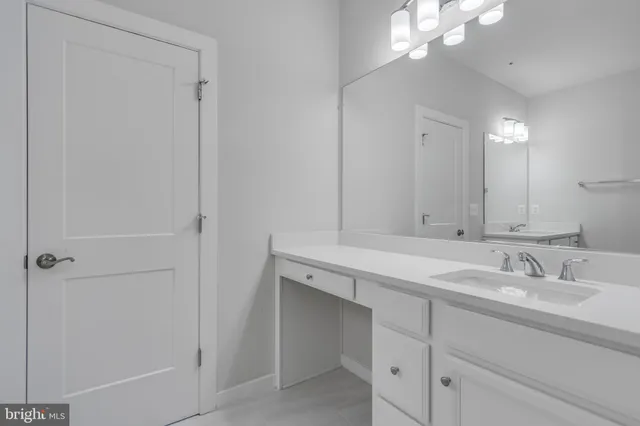 $3,351 | 13505 Sayward Boulevard, Unit 86, Herndon, VA 20171