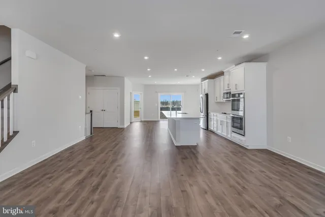 $3,351 | 13505 Sayward Boulevard, Unit 86, Herndon, VA 20171