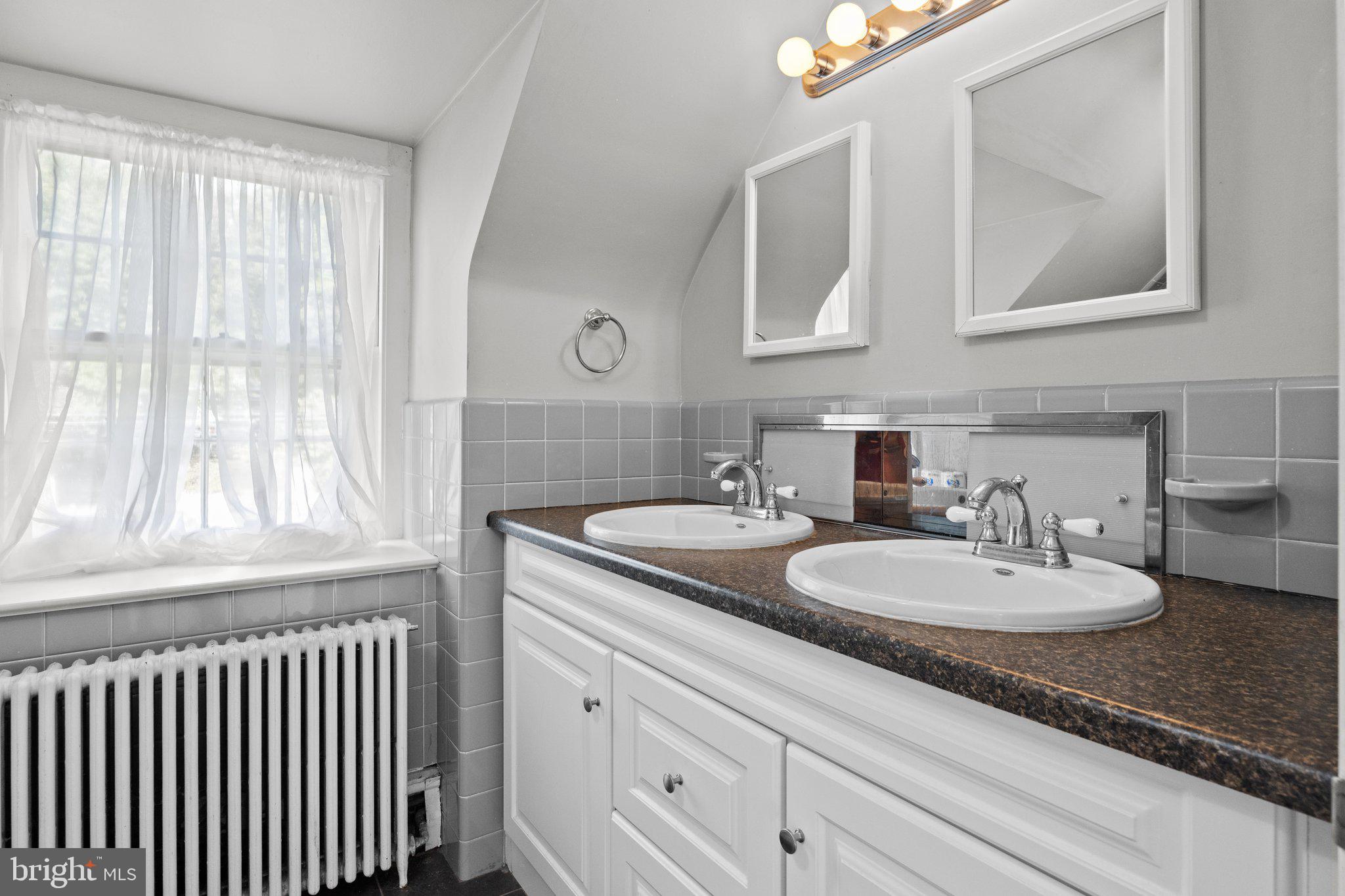 2325 Valley Road Huntingdon Valley, PA 19006 - Photo 20 of 36 Bathroom