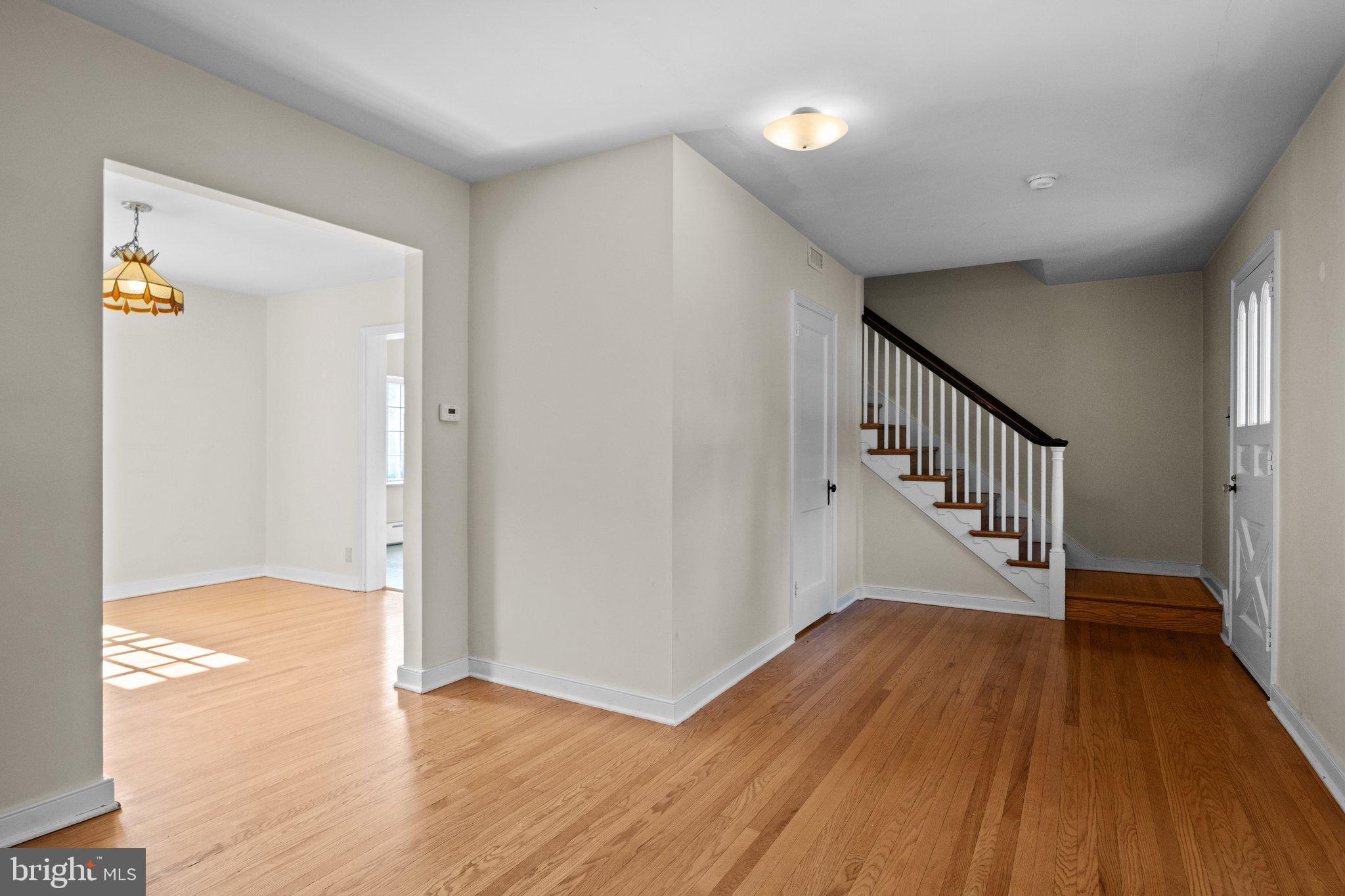 2325 Valley Road Huntingdon Valley, PA 19006 - Photo 5 of 36 Family Room