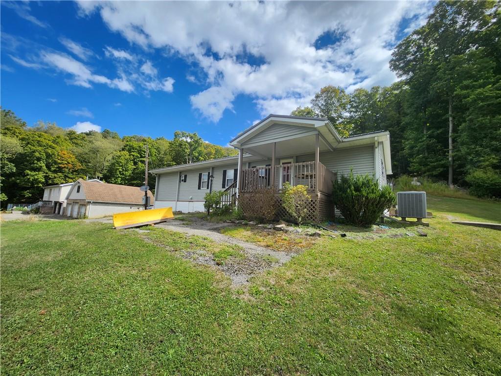 306 U P Church Road Ligonier, PA 15658 - Photo 2 of 28 Gallery Image 2