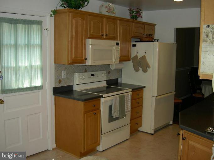 10619 Glenwild Road Silver Spring, MD 20901 - Photo 8 of 10 Spacious!