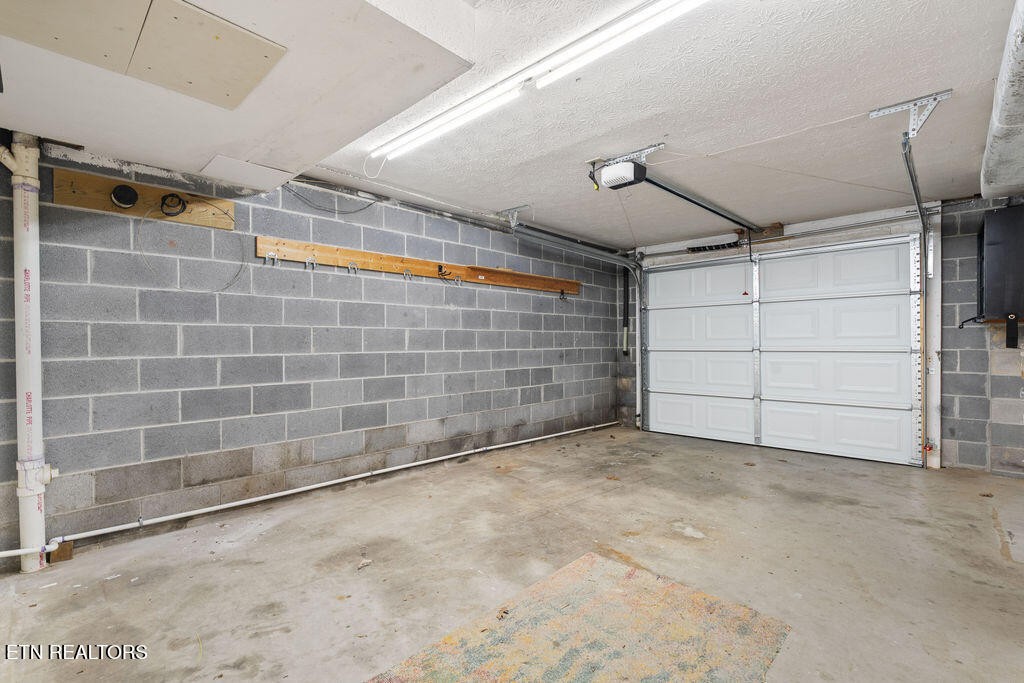 8908 Ellis Lane Powell, TN 37849 - Photo 27 of 37 a view of empty room