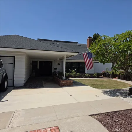 $2,400,000 | 2751 Cardinal Drive, Costa Mesa, CA 92626