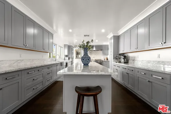 $2,799,000 | 1940 North Western Avenue, Los Angeles, CA 90027