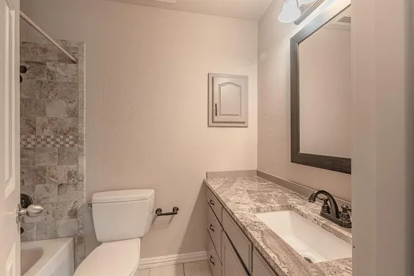 $3,450 | 1360 Shores Boulevard, Rockwall, TX 75087