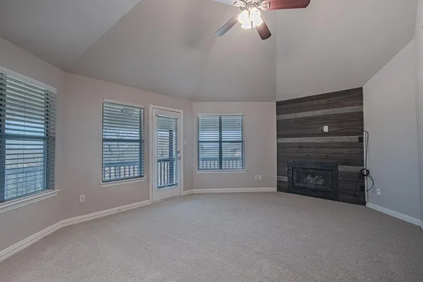 $3,450 | 1360 Shores Boulevard, Rockwall, TX 75087