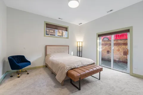 $365,000 | 4903 North Winthrop Avenue, Unit GN, Chicago, IL 60640