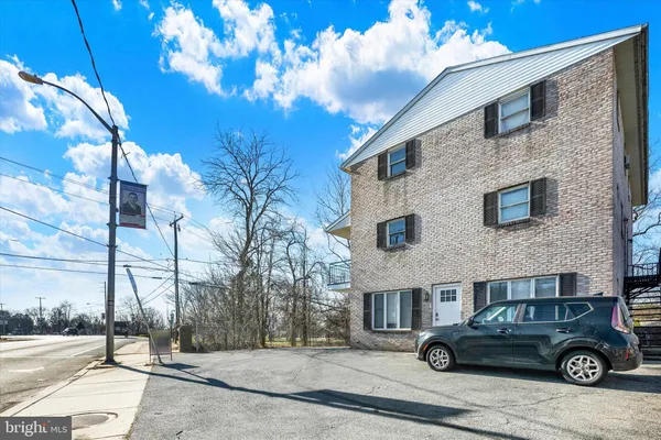 $675,000 | 219 West Main Street, Fleetwood, PA 19522