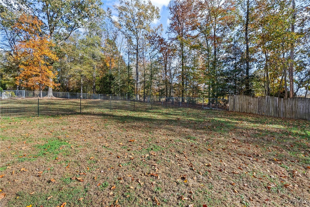 4749 Red Coach Lane Sandston, VA 23150 - Photo 40 of 44