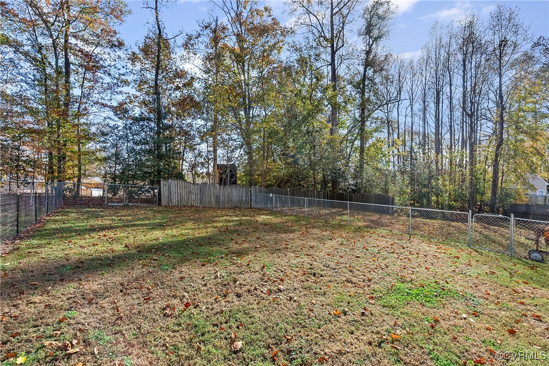 4749 Red Coach Lane Sandston, VA 23150 - Photo 41 of 44