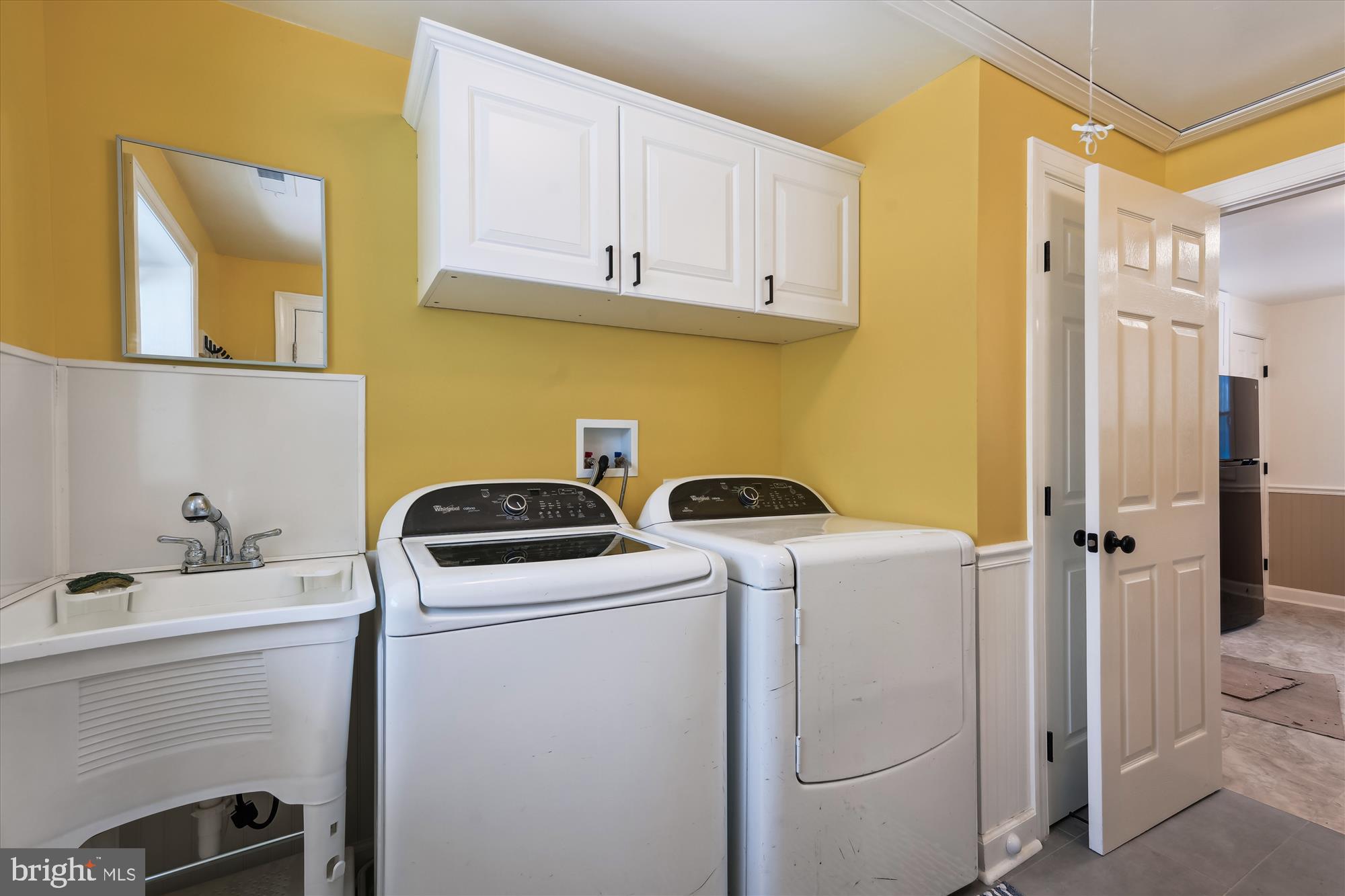 6411 Davis Road Mount Airy, MD 21771 - Photo 28 of 30 Laundry