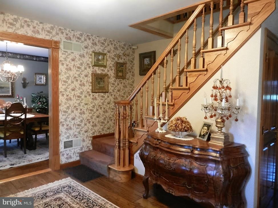 11 Hill Top Road Halifax, PA 17032 - Photo 4 of 25