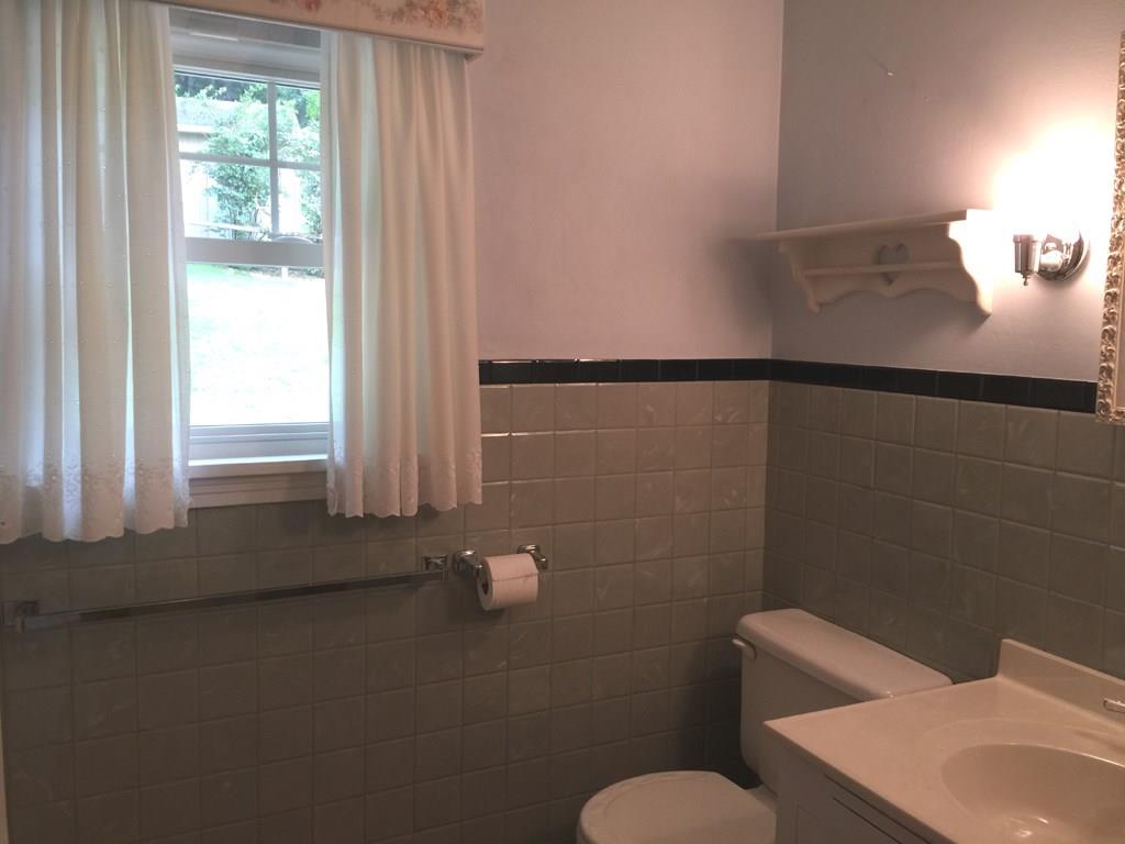 127 College Lodge Road Indiana, PA 15701 - Photo 13 of 22 Bathroom