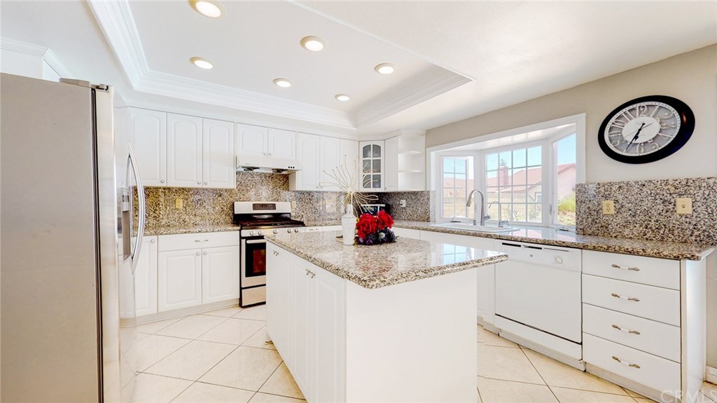 1363 Rolling Knoll Road Diamond Bar, CA 91765 - Photo 10 of 28 Gallery Image 10