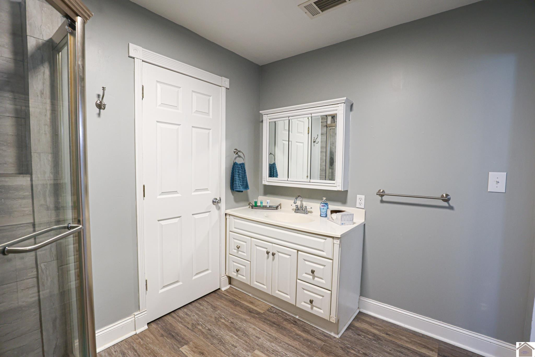 67 Baker Road Benton, KY 42025 - Photo 31 of 32 Bathroom