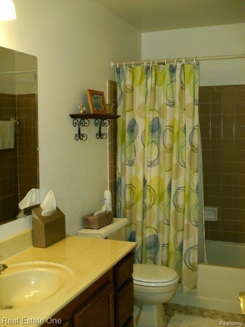 1541 Grandview Drive Rochester, MI 48306 - Photo 18 of 25 Main Bath