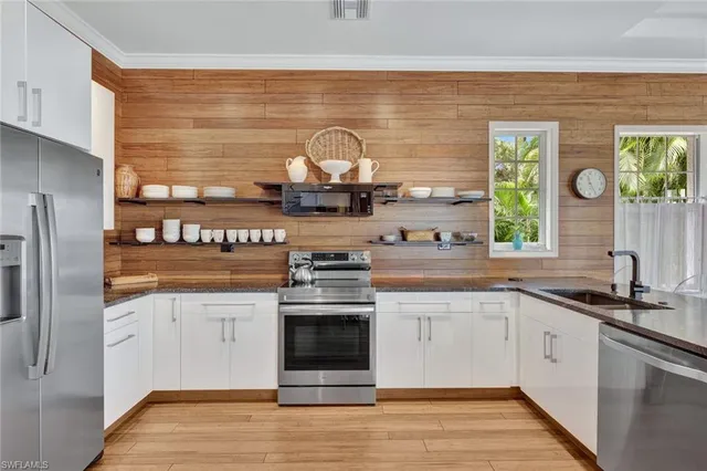 $43,500 | 255 2nd Avenue North, Naples, FL 34102