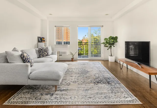 $775,000 | 69-14 41st Avenue, Unit 301 | Woodside