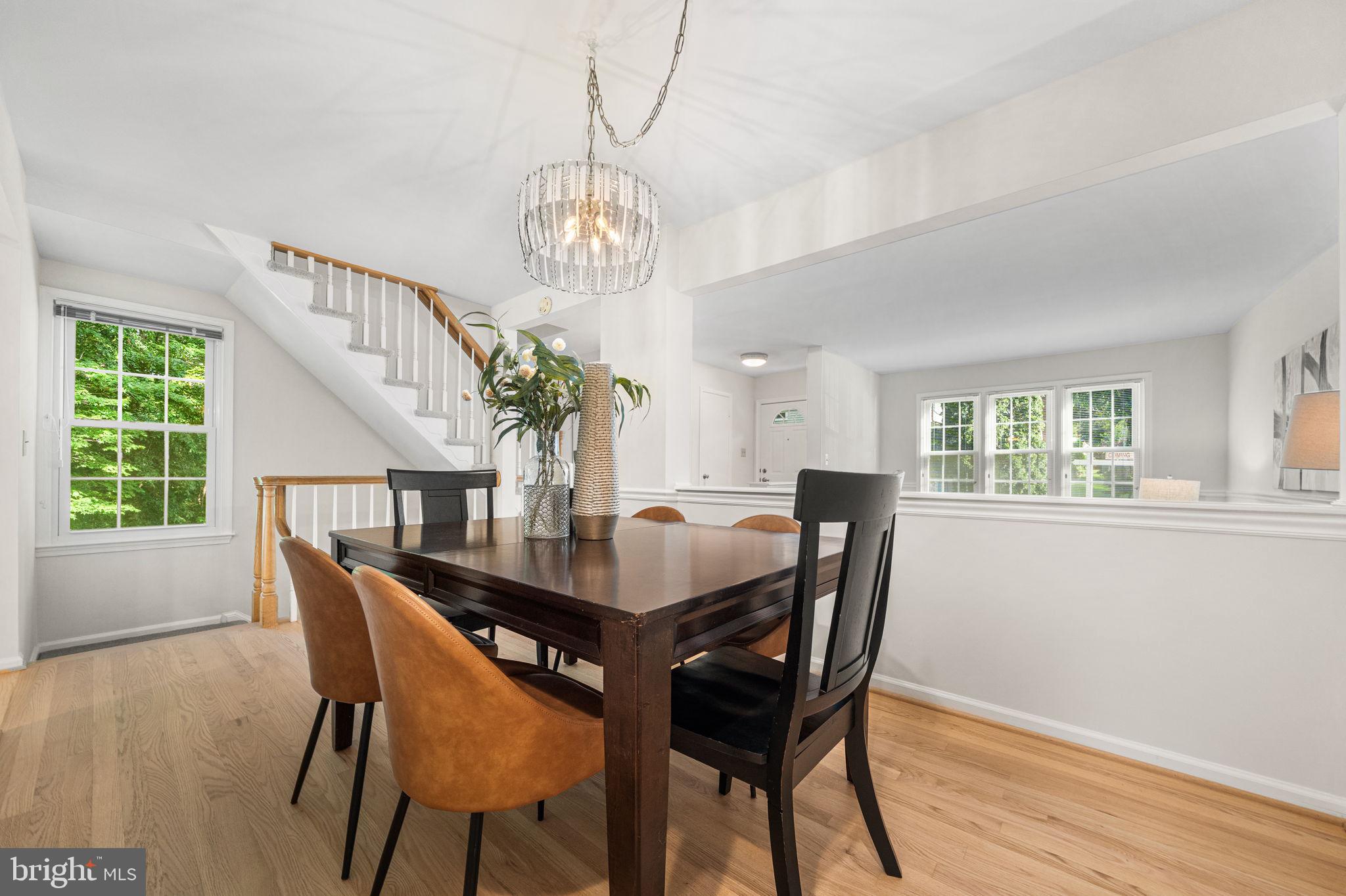 7913 Pebble Brook Court Springfield, VA 22153 - Photo 9 of 36 Dine in Elegance