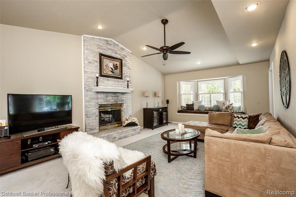 45946 Cider Mill Road Novi, MI 48374 - Photo 16 of 46