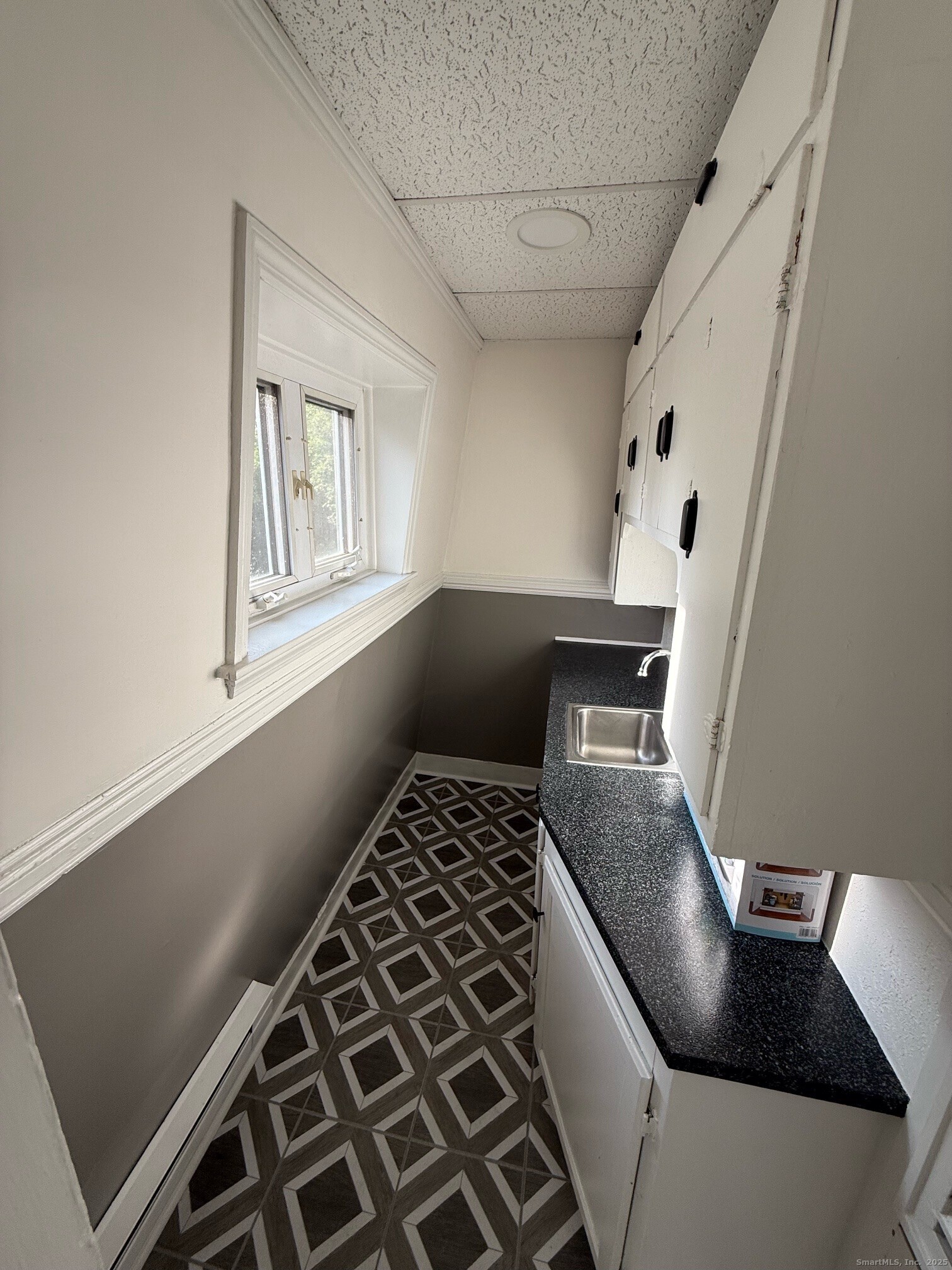 16 Wilkinson Street Putnam, CT 06260 - Photo 21 of 35 3rd floor unit