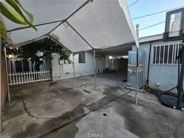 a view of under construction room