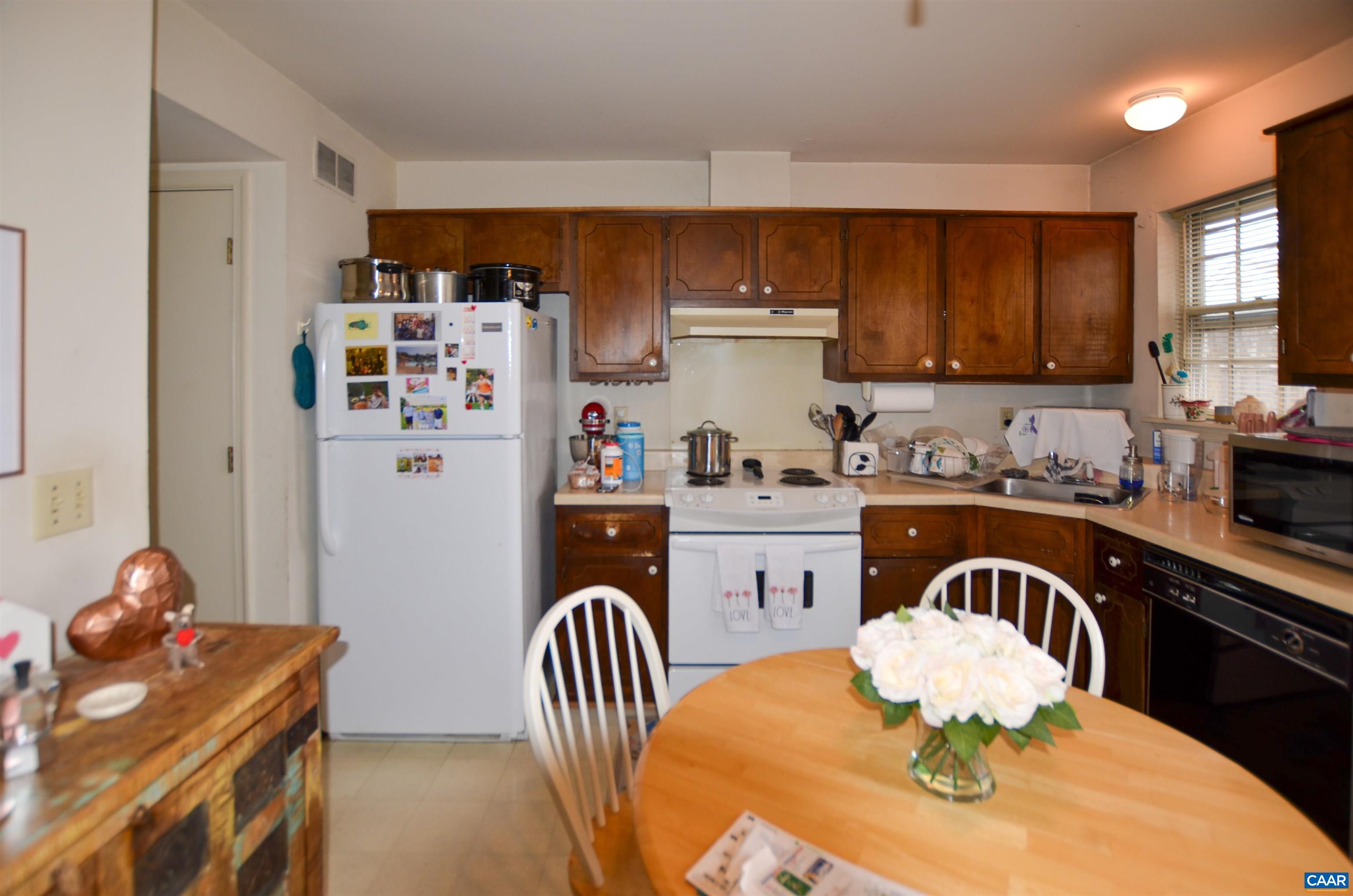 1594 Cool Spring Road Charlottesville, VA 22901 - Photo 7 of 26